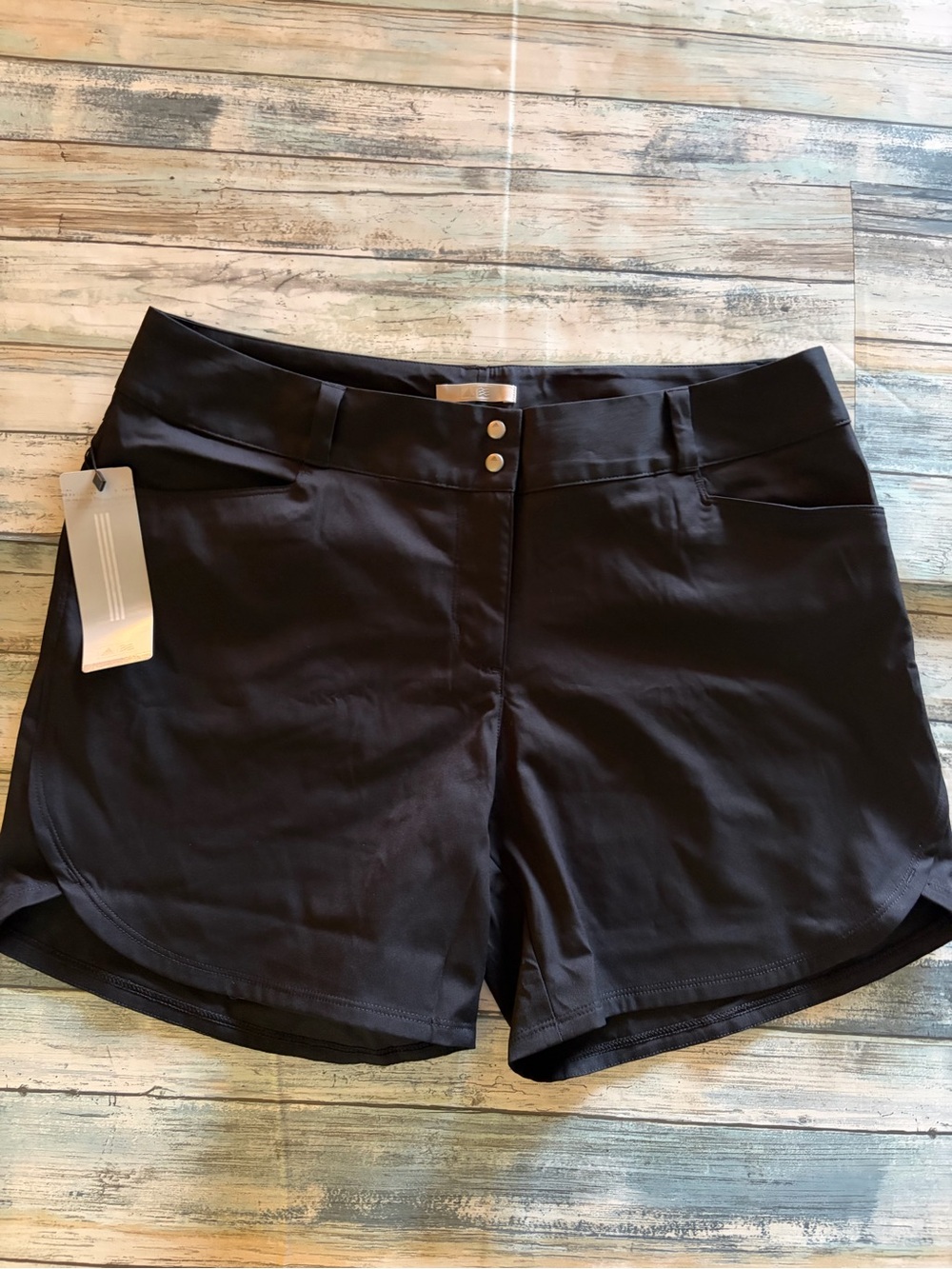 Adidas BC1105 180 Women's Sz 10
Black Essentials Golf Shorts NWT